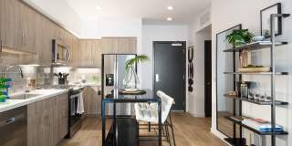 Belle on Bev Belle on Bev Gallery 16