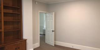 156 GREEN Street Gallery 15