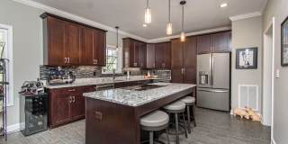 Spacious Home with Hot Tub, Fenced Yard and Solar Power Gallery 22