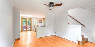 Spacious 2 Bed / 2 Bath Home Between Old Town & Potomac Yard – Private Yard & Deck! Gallery 5