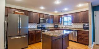 Beautiful 3 Bed/2.5 Bath Home with garage in Jonesborough Gallery 13