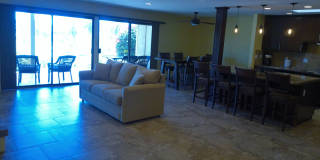 Charming Golf Course Condo for Rent – Residential Estates Gallery 15
