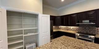 1990 Granemore Street Gallery 13