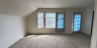 216 Newburgh Avenue Gallery 10