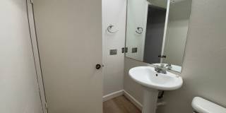 Spacious Updated Bonita Condo Gallery 19