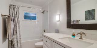 Furnished 2 Bedroom, 1 Bath Gallery 15