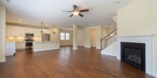 Available June 1!! Beautiful and Bright 4 Bedroom + 2.5 bath home with Loft & Open Floor Plan! Gallery 4