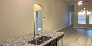 2 Weeks free rent / 3/2/2 Duplex / Walk to Historic Gruene / Fridge / Gas Cooking / Fenced in yard / CISD Gallery 9