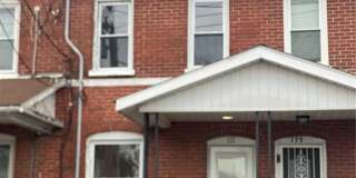 Charming three-bedroom row house available for rent in the desirable Nazareth Gallery 1