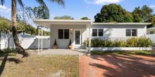 201 NE 169th St # 201 Gallery 1