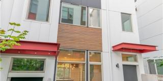 3Bd/2.5Ba Seattle Townhome Gallery 4