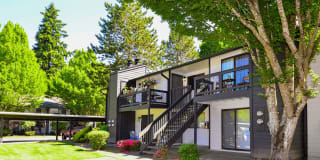 Woodlake Apartments Gallery 1