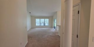 Spacious 4 Bdrm / 2 BA with 2 car garage Gallery 7