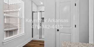 Beautiful and Modern Home! Gallery 21