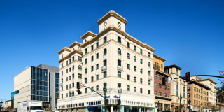 Modera Berkeley Gallery 38