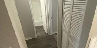 River Walk Apartments Gallery 72