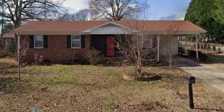 3 Bed, 1.5 Bath Home Available in Greer Gallery 1