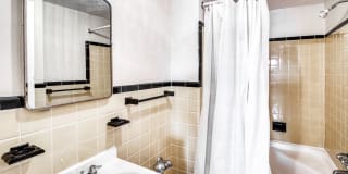 Shaker House & Shaker Town House Gallery 30