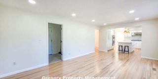 11204 NE 58th Pl Gallery 21