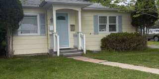 Remodeled 2 Bed / 1 Bath with Garage, Fenced Yard & All Utilities Included Near Midtown Missoula Remodeled 2 Bed / 1 Bath with Garage, Fenced Yard & All Utilities Included Near Midtown Missoula Gallery 1