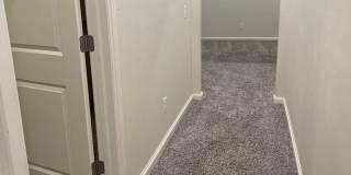 Beautiful 4 bed 3.5 bath home with a game room in The Enclave! Gallery 21