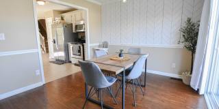 Pet Friendly Three Bedroom with Bonus! Gallery 7