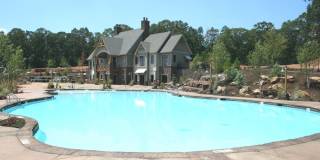 Flats at the Pier, 1624 Gallery 1