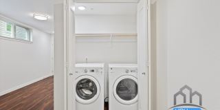 Hollywood 12 Gallery 22