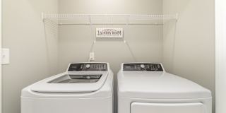 Charming 2BR Townhome in Charlotte Gallery 8