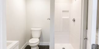 14 Humboldt Place Gallery 10