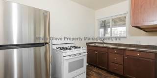 136 E Ash Ave. Gallery 7