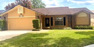 3 Bed / 2 Bath Home in East Orlando – Great Location Gallery 1