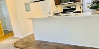 Desert Springs Apartments Gallery 1