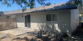 1423 SW Kokanee Ln Gallery 14