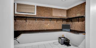 455 W Lincoln Avenue Gallery 39