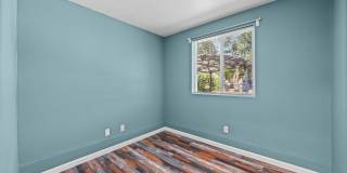 Kennydale Rambler with parking- Close to Lake Washington Gallery 30