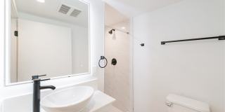 5654 La Mirada Avenue Gallery 6