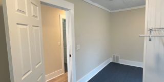 12 Madison St Gallery 17