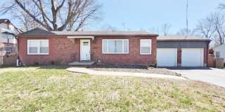 1203 W Beverly Rd Gallery 1