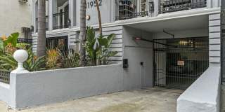 11952 Montana Avenue Gallery 10