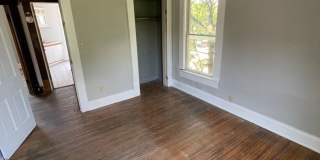 4 bedroom 2 full bath House Gallery 22