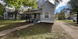 Charming 4 bedroom/2 bath home in Winfield! Coming Available in mid-July! Gallery 1