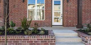 Exquisite 3-bedroom, 3.5-bath, 2-car garage townhome in downtown Tyler! Gallery 3