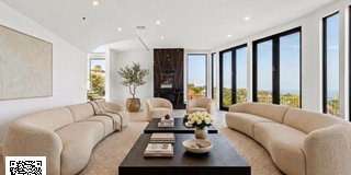 6380 Meadows Court Gallery 10