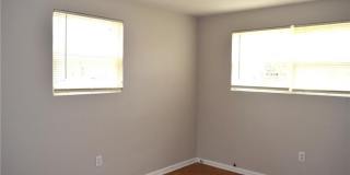 1216 Hoover Avenue Gallery 7