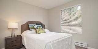 St. Charles Oaks Apartments Gallery 8