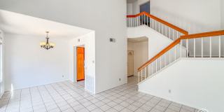 SD: Spacious 2BD/2.5BA Townhome in Sabre Springs with Private Backyard, 2-Car Garage & In-Unit Laundry Gallery 3
