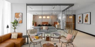 The Boulevard Gallery 27