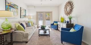 Anatole on MacArthur Gallery 10