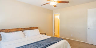 1047 E Alameda Dr Gallery 19